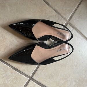 BAMBOO Women's Black Patent Slingback Heels